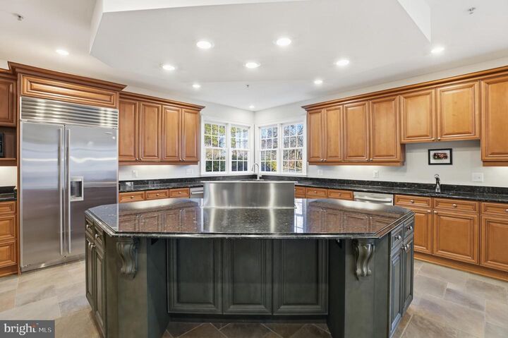 Property Photo:  7931 Lakenheath Way  MD 20854 