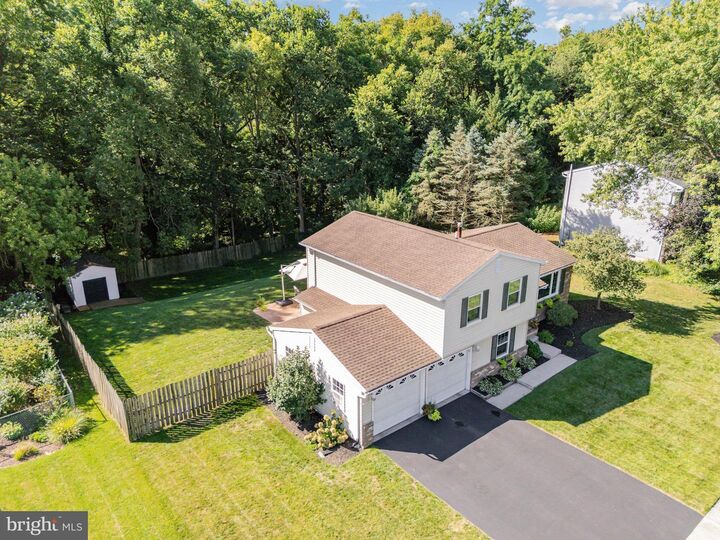 Property Photo: 226 Ewe Road PA 17055