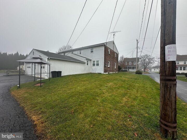 Property Photo: 260 Broad Street PA 17538
