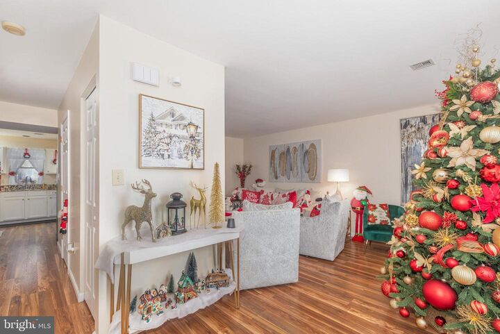 Property Photo: 347 Stonehedge Lane PA 17055