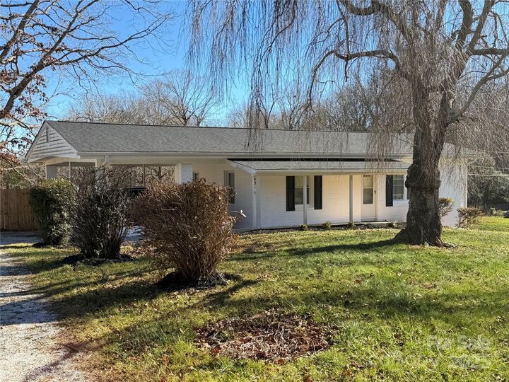 Property Photo:  401 Bradshaw Avenue  NC 28792 