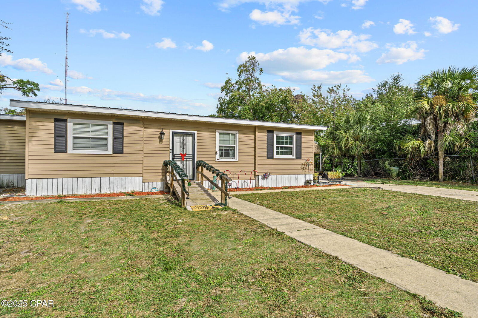 Property Photo:  8610 Lorento Street  FL 32408 