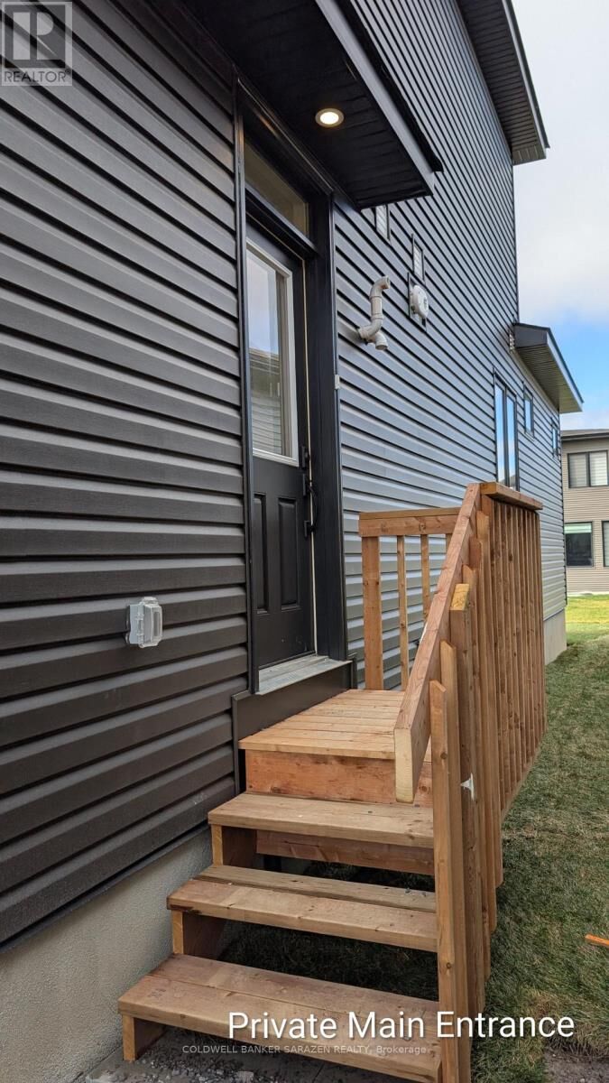 Property Photo: 238-B Ginebik Way ON K1X 0H5