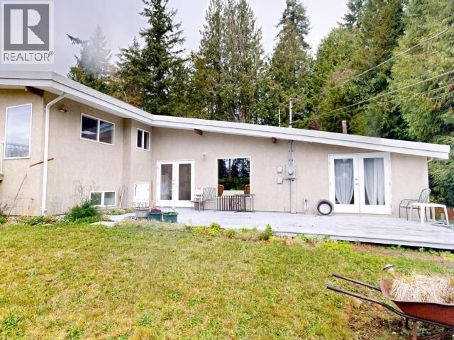 Property Photo: 3004 Pebble Beach Road BC V8A 0R5