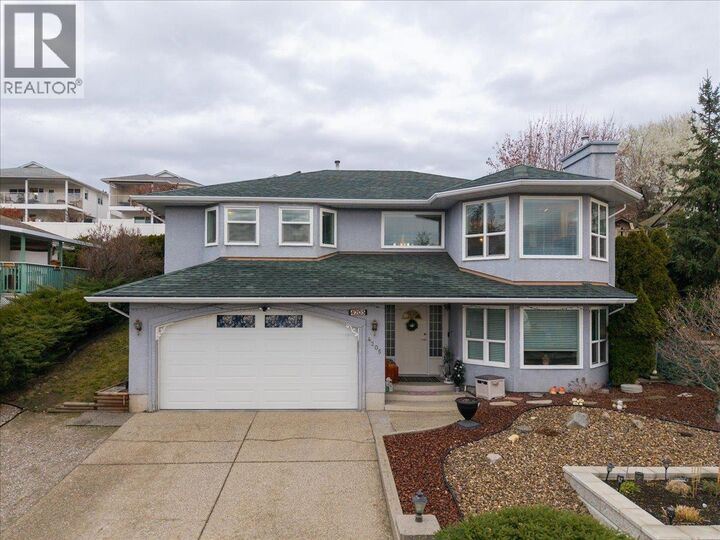 4205 Wellington Drive — photo 1