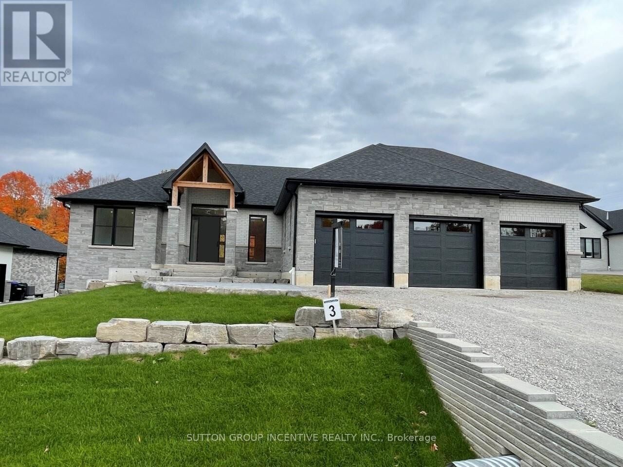 Property Photo:  5 Jean Miller Court  ON L9X 2B1 