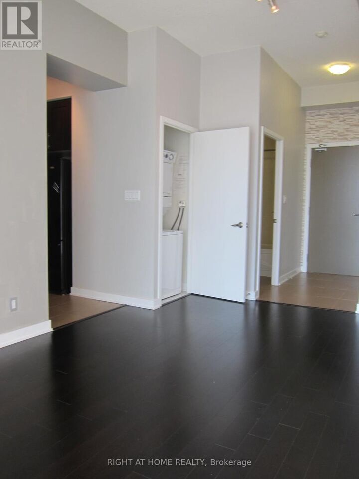 Property Photo: 4065 Brickstone Mews 314 ON L5B 0G3