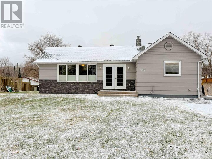 602 Fourteenth Avenue North  Kenora ON P9N 3L8 photo