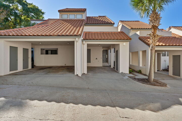 Property Photo:  63 Kensington Lane # 63B  FL 32550 