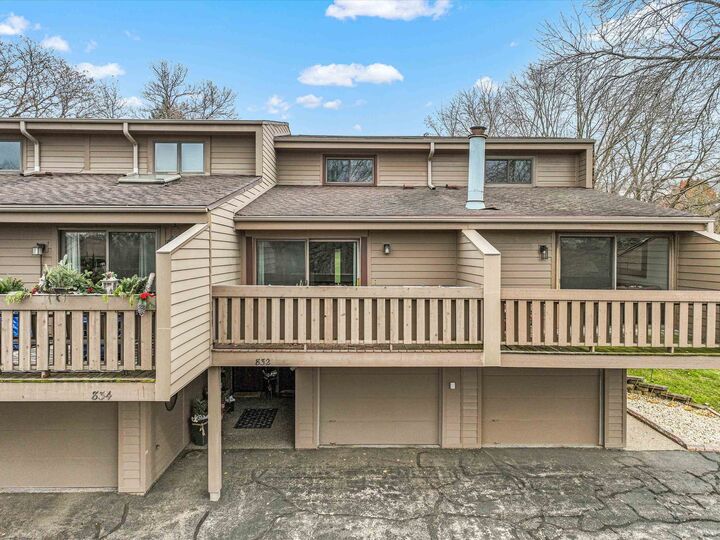 832 Stone Ridge Place  Dubuque IA 52001 photo