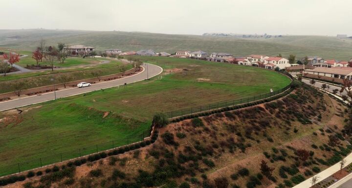 Property Photo:  902 Terrace Place  CA 93636 