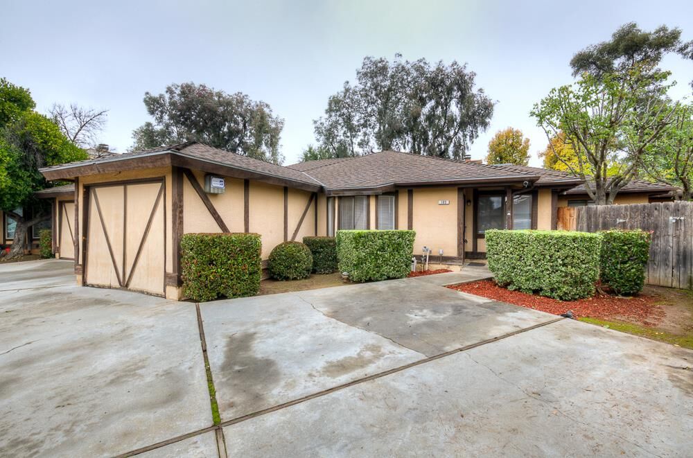 Property Photo:  7580 N Angus Street 103  CA 93720 