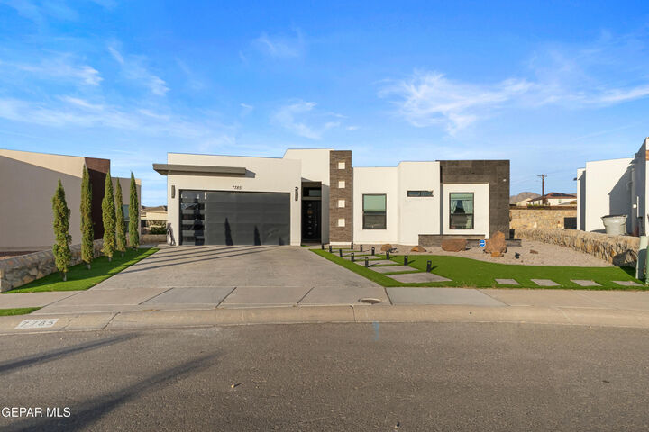 7785 Enchanted Trail Drive  El Paso TX 79911 photo