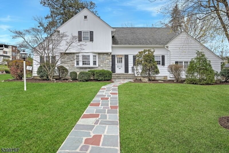 Property Photo:  17 Andover Dr  NJ 07078 