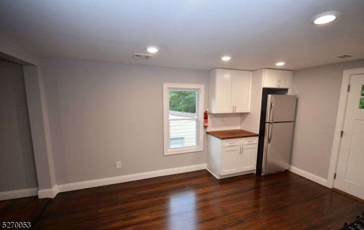 Property Photo: 69 Rose Ave NJ 07081
