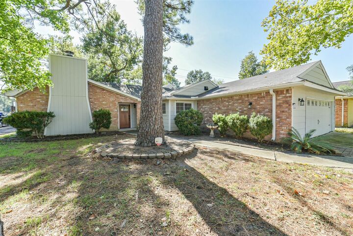 Property Photo:  10503 Windriver Drive  TX 77070 