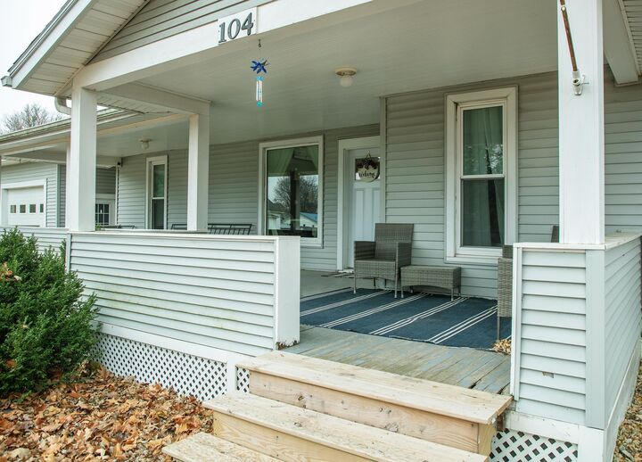 Property Photo: 104 E Weare Street IA 50619
