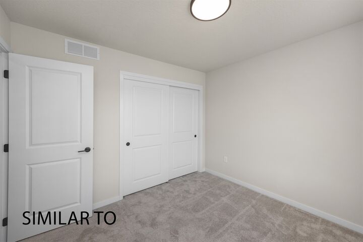 Property Photo:  1212 Featherstone Avenue NE  IA 50035 