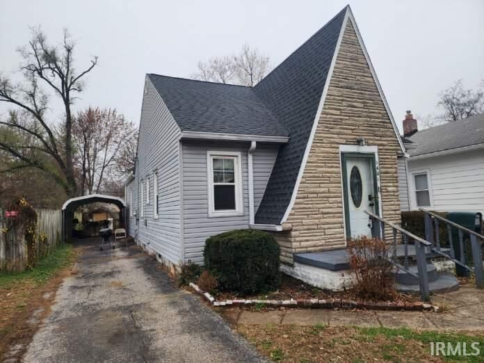 Property Photo:  1401 Lodge Avenue  IN 47714 