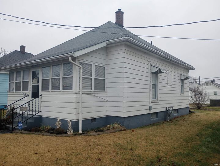 Property Photo:  1166 McKinley Avenue  IN 47591 