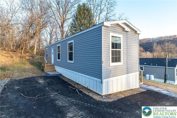 Property Photo:  465 Royal Manor Road Lot 3  PA 18042 