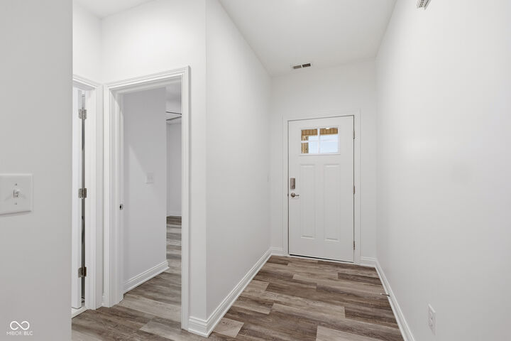 Property Photo: 2117 Jennifer Court IN 46131