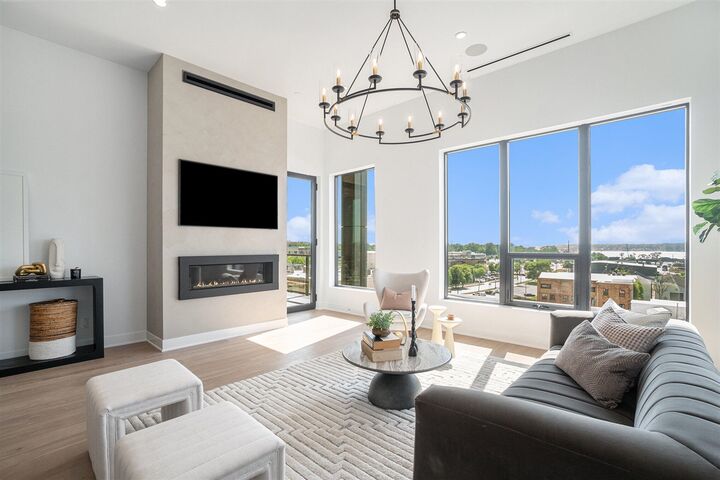 Property Photo: 159 S River Avenue 404 MI 49423-2863