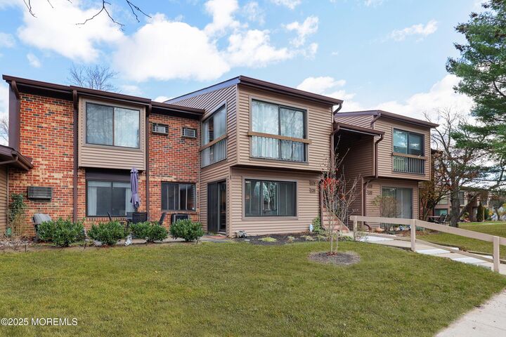 126 Manchester Court  Red Bank NJ 07701 photo