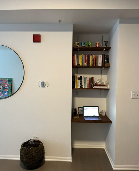 Property Photo: 515 Main Street 308 IL 60202