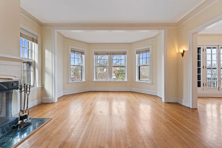 Property Photo:  628 Sheridan Square 2  IL 60202 