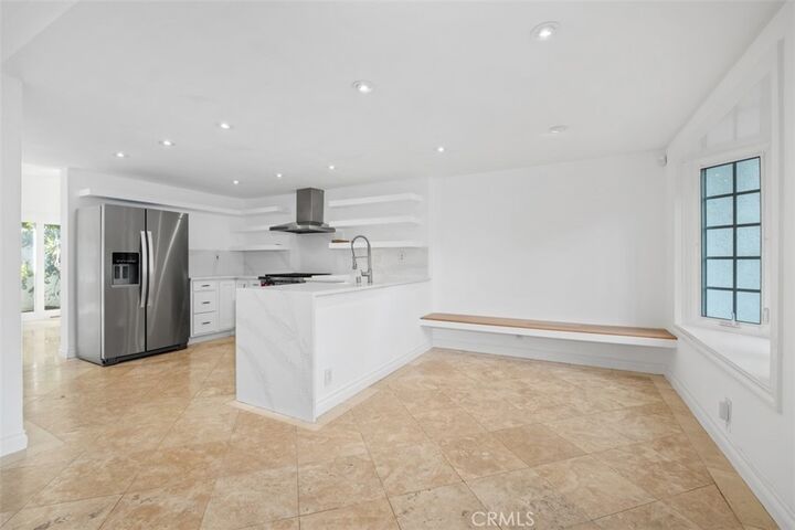 Property Photo:  76 W Yale Loop  CA 92604 