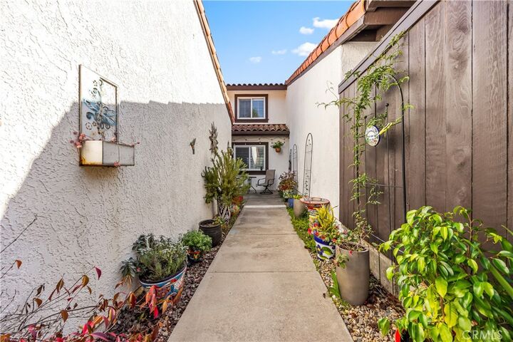 Property Photo:  22 Stanford  CA 93436 