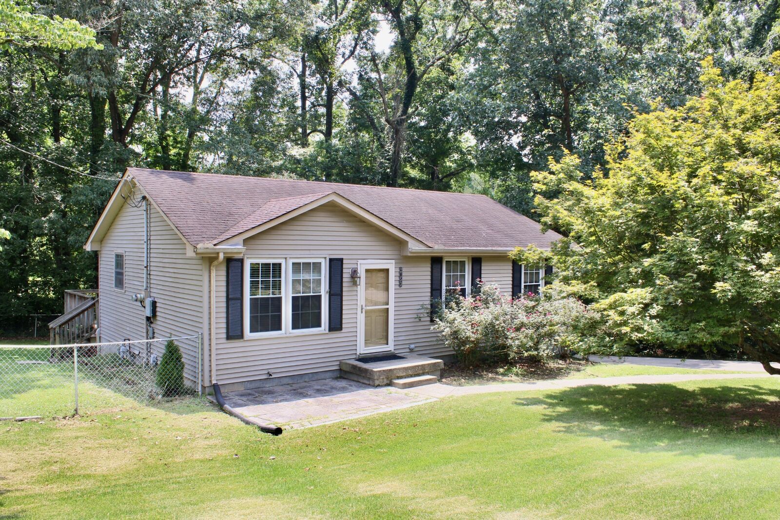 Property Photo:  2153 Blakemore Dr  TN 37040 