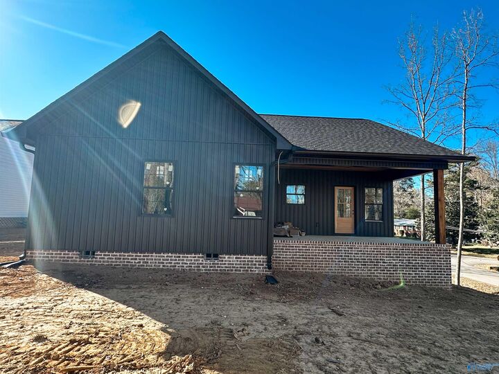 Property Photo:  872 1st Way NE  AL 35016 