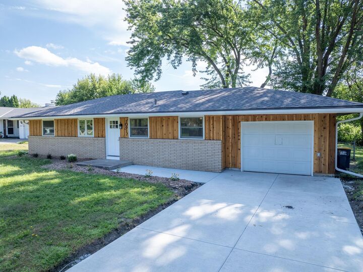 Property Photo: 10917 Southview Drive MN 55337