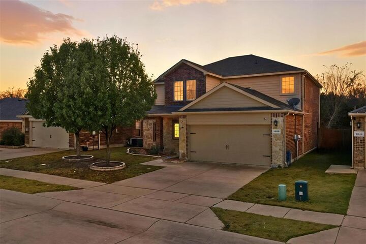Property Photo: 1209 Jasper Crossing TX 75407