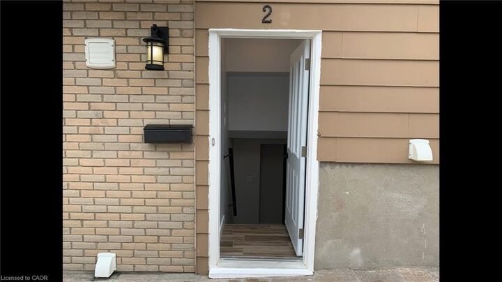 Property Photo: 44 Lucerne Drive 2 ON N2E 1B3