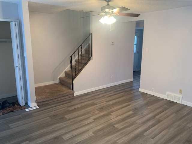 Property Photo:  18 Princeton Crescent W  AB T1K 4S4 