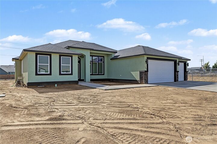 Property Photo:  700  N Street NE  WA 98848 