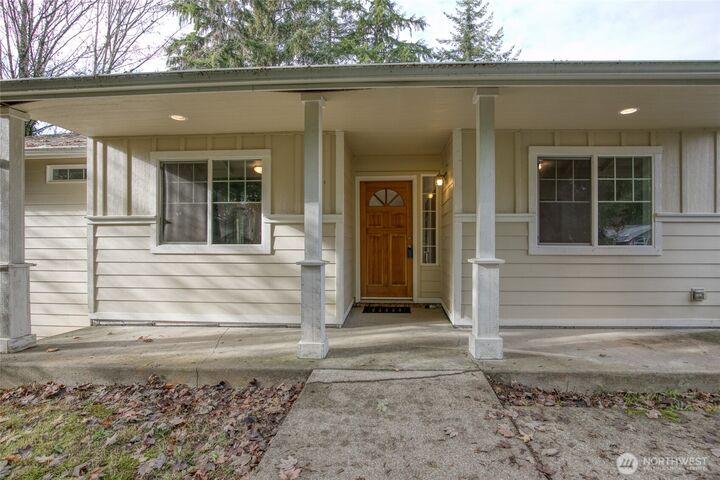 Property Photo:  423  Evergreen Lane  WA 98520 