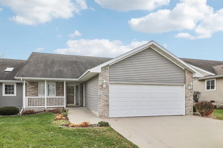 315 Pebble Brook Lane  Lodi WI 53555 photo