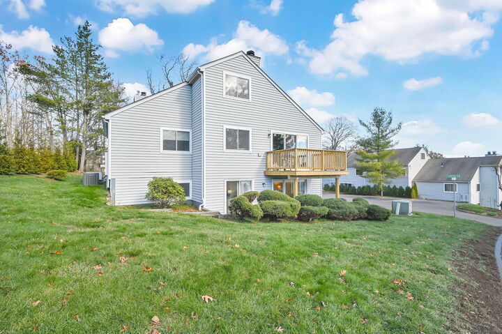 Property Photo:  1 Hunters Run 1  CT 06416 