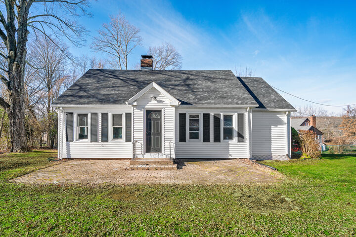 Property Photo:  574 Butternut Street  CT 06457 