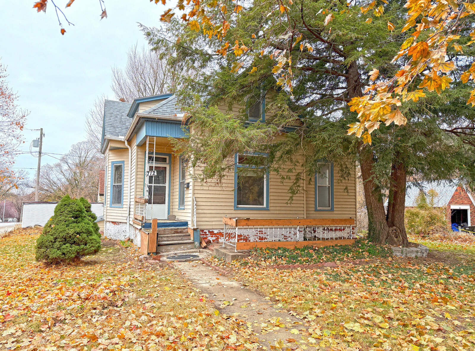 Property Photo:  712 West  Street  IA 51601 
