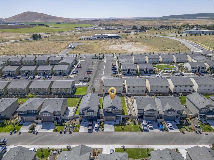 Property Photo:  7945 Ranchland Lane  WA 99353 