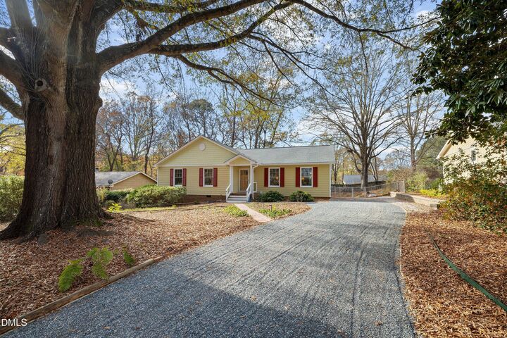 Property Photo:  514 Holtz Lane  NC 27511 