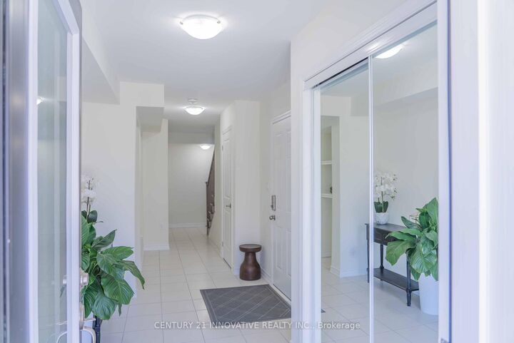 Property Photo:  3372 Swordbill Street  ON L1X 0N1 