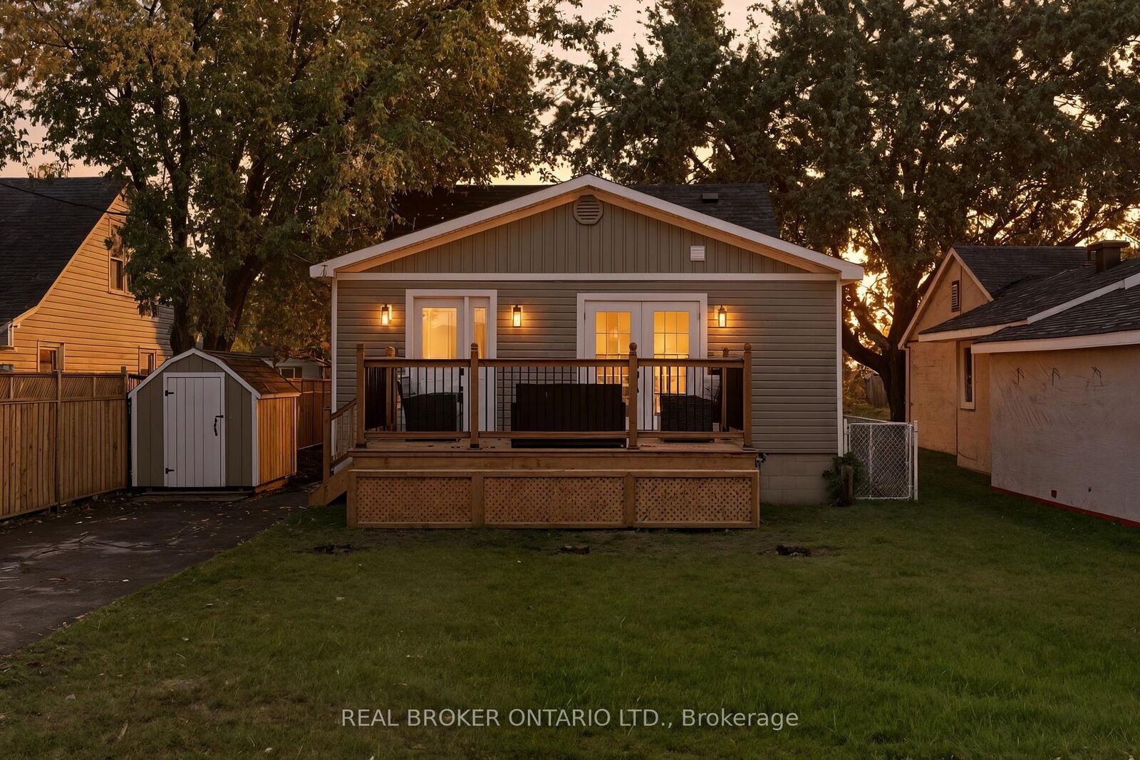 Photo de la propriété: 25 Roosevelt Drive ON K7A 3J7