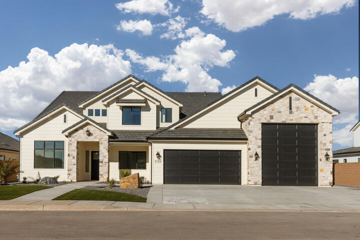 Property Photo:  3139 E 2170 S  UT 84790 