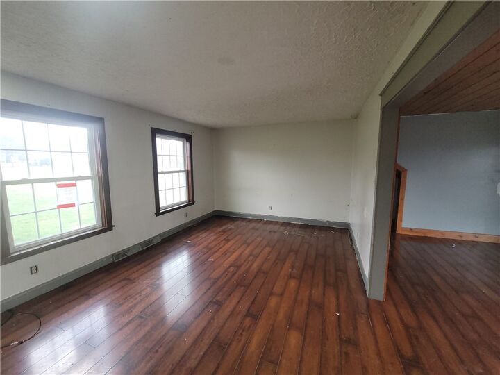 Property Photo:  1331 Fayette New Wilmington Rd  PA 16142 